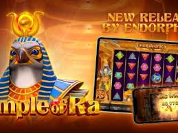 Live Roulette ဘီးလည်ပြီး Ball ကျသောနေရာကြည့်နေသောမြင်ကွင်း